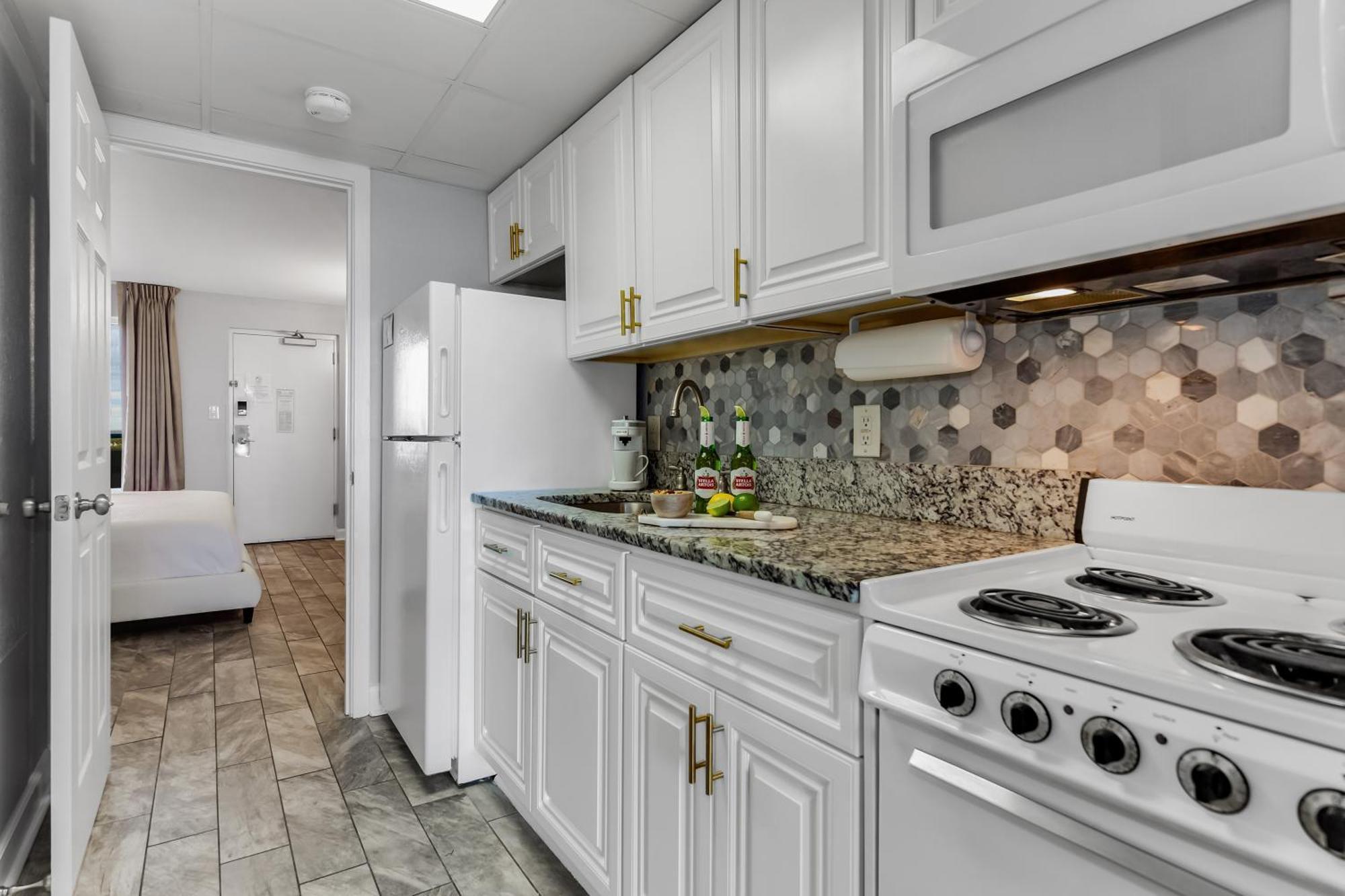 Apartment Oceanfront Bliss, Amazing Views! 1235b Myrtle Beach