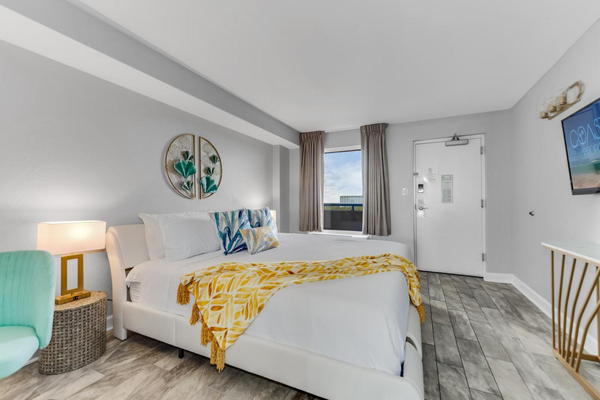 Apartment Oceanfront Bliss, Amazing Views! 1235b Myrtle Beach