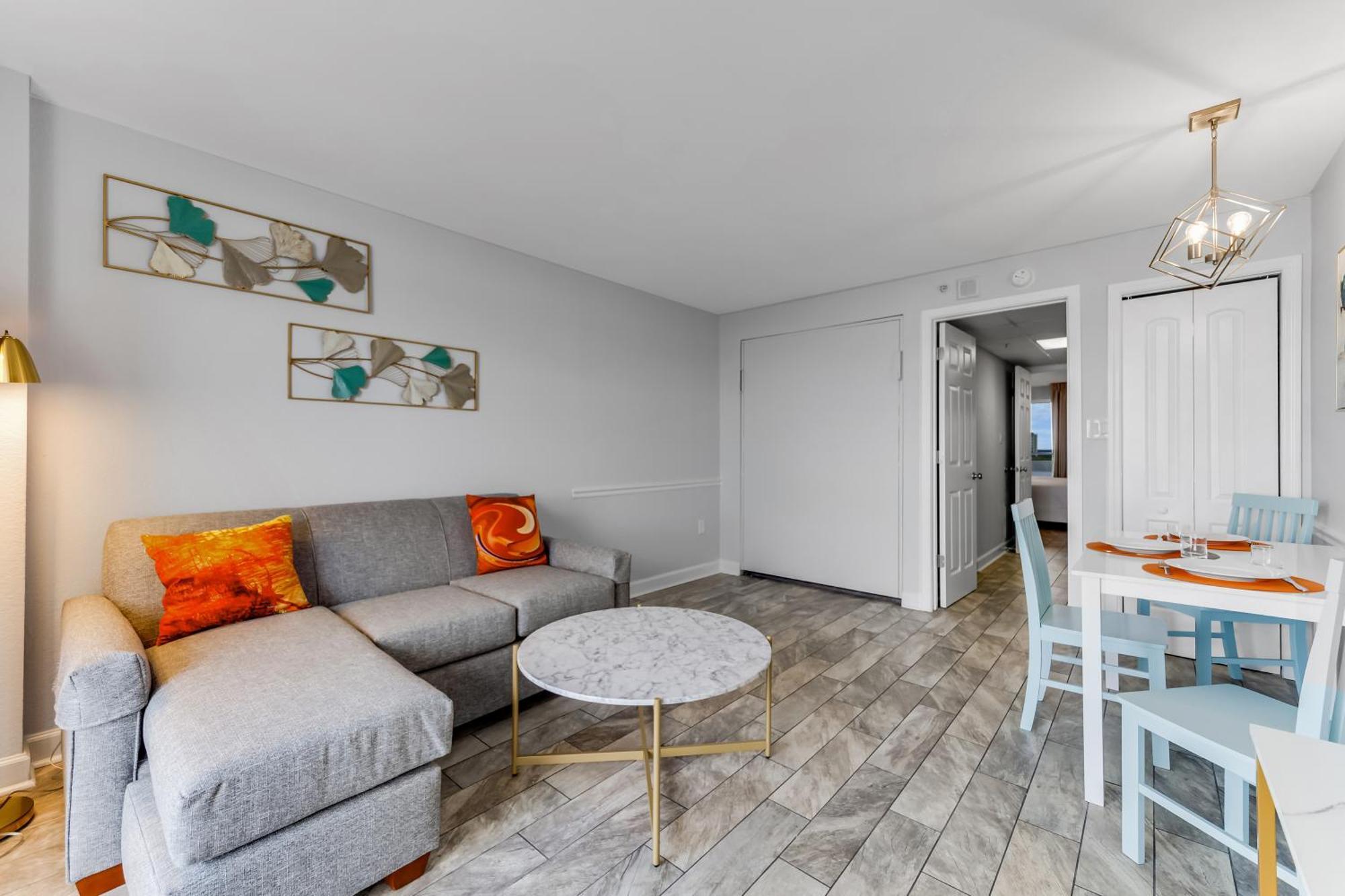 Oceanfront Bliss, Amazing Views! 1235b Apartment *